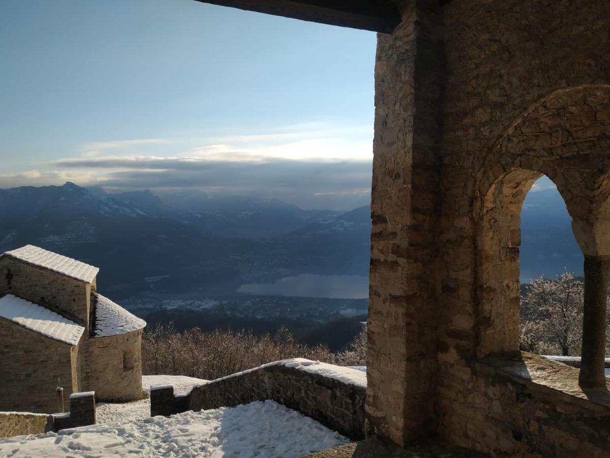 Apartmán Casa Castel Civate Exteriér fotografie
