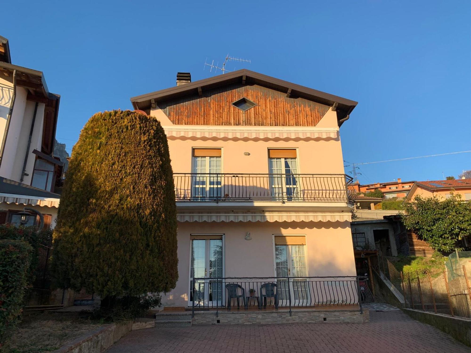 Apartmán Casa Castel Civate Exteriér fotografie